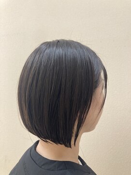 シャンプーボーイ 艶ボブ