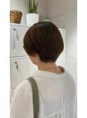ショートヘア/斜めバング/グレージュカラー/デザインカラー