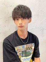 アーリー(Ali'i)&nbsp;ソフトツイストパーママッシュパーマウルフアッシュブラック束感