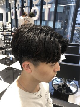 オーシャントーキョー(OCEAN TOKYO) ニュアンスパーマ(刈り上げツーブロック黒髪パーマ)