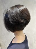 ショートボブ