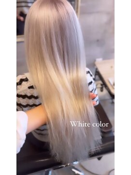 オクルス(OCULUS) White color