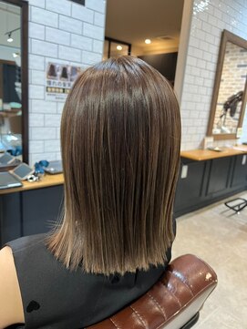 スペックホルダー(Spec Holder) ハイライトカラー　髪質改善　30代40代　オリーブカラー