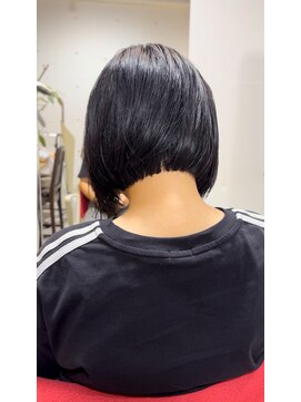 イロ(IRO) バッサリカット