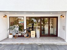 フォレスト(FOREST)の雰囲気（中央通りセントラルスクゥエアの向かい、素敵なヘアサロン♪）