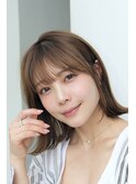 表参道酸性ストレート艶髪ミディアムレイヤーアッシュグレー30代