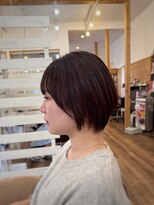 コモレビ(komorebi)&nbsp;【山本智文】ナチュラルな縮毛矯正ショートカット