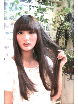 グラスヘアリオン(Grous hair lion) 【Grous Hair lion　御茶ノ水】キラツヤストレート☆