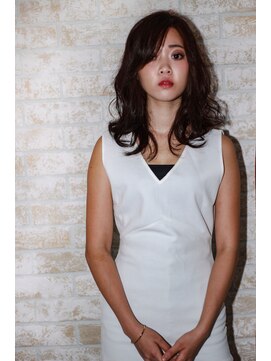 ヘアーアートシフォン 池袋西口店(Hair art chiffon) 黒髪似合わせカットグレージュグラデーションカラーのふわミディ