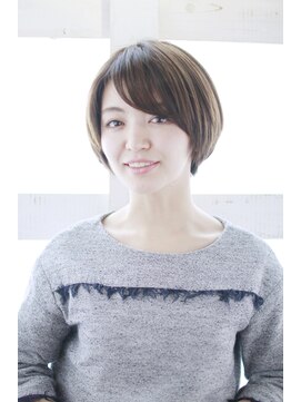 プリズム ヘアーデザイン 北坂戸店 大人ブラウンなスッキリショート