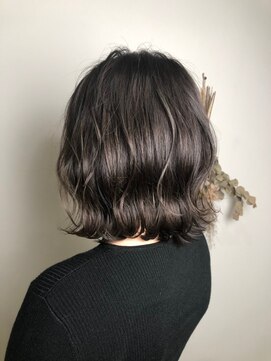 ノア(noa.) #切りっぱなしアッシュグレー