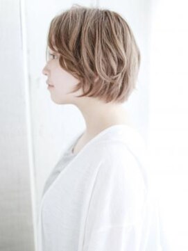 ウル 吉祥寺(ulu) ハイトーンかきあげふんわりボブ