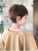 大人ショートボブ/20代30代40代/マロンベージュ/ フェザーバング