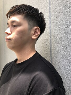 スガタ(SUGATA) しっかり刈り上げて　前髪は下ろすの