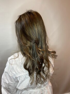 シンカ 六本木(SHINKA) 外国人風オンブレハイライト