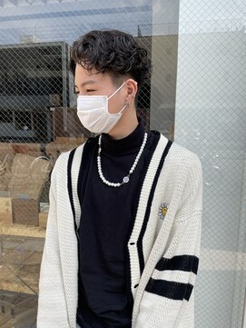 クララ サカエ(CLALA Sakae LA.DONNA group) 大人センターパートパーマ