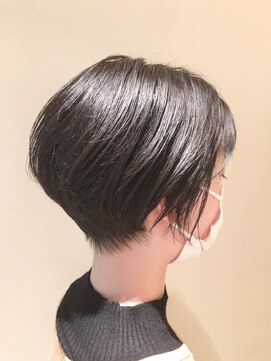 シンク(THYN°C) 黒髪×ショート