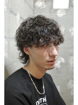 アカ(ACA) メンズカットパーマ波巻パーマウルフマッシュ札幌大通