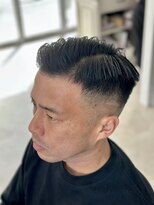 レヴィア(REVIA)&nbsp;メンズフェードスタイル刈り上げツーブロック短髪メンズカット