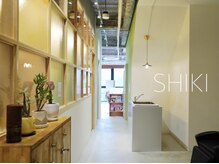 シキ(SHIKI)