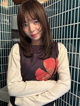 キー(kii) 顔まわりレイヤー/レイヤーカット/透明感カラー