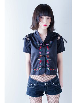 エール(a:le) 前髪ぱっつん　スイングボブ