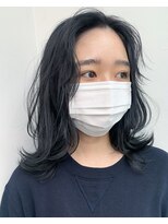 トロニー(TLONY)&nbsp;くびれレイヤーカット/ブルーブラック　stylist/miaki