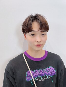 カンゴール サロン トウキョウ セントラル 原宿(KANGOL SALON TOKYO CENTRAL) 刈り上げない韓国マッシュ　コンマヘア