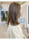 ミルクティーグレージュ