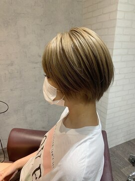 リファイン バイ アフィナー 本厚木店(Refine by Afinar) ショートボブ　ベージュver【本厚木】