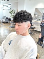 ザ オーダー(THE ORDER)&nbsp;スペインカールパーマスキンフェードバーバーヘア外国人風パーマ