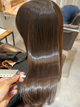 アビント バイ レシッド 武蔵小杉(abinto by rcid) オージュアトリートメントで滑らかな指通り