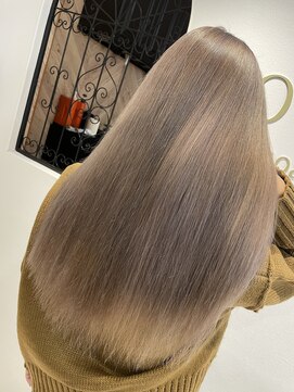 ラビスモア(Lovis moa) 切りっぱなしボブ/ピンクブラウン/エアリーロング/美髪のススメ