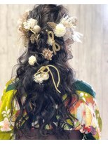 イグルー(igloo)&nbsp;卒業式ヘアアレンジ　編みおろしハーフアップ