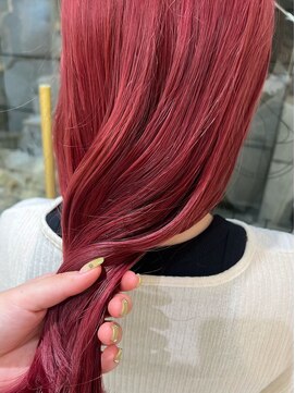 ゼスト フィーノ(ZEST fino) 【大宅種乃】POP感あるチェリーレッドカラー