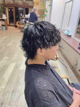 ヤコブ ヘアー(Jacob hair) メンズカット/マッシュウルフ/波巻きスパイラルパーマスタイル