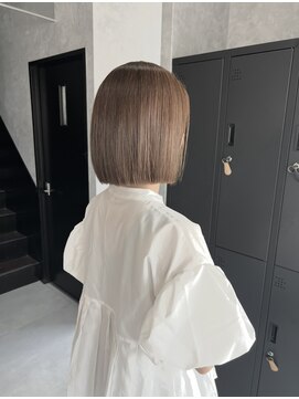 リル(LiLu) ボブ×ベージュカラー