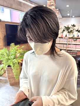 ルーナヘアー(LUNA hair) レイヤー ウルフカット ブリーチ アンブレラ センターパート