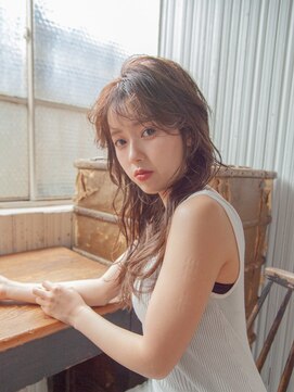 アマリス(Amaris) カジュアルロング20代/30代/40代/50代/庭瀬