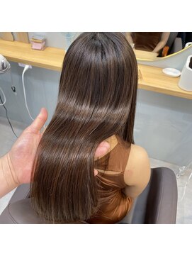 アオ 岡野 横浜(a-o) 艶髪形成◎髪質改善矯正