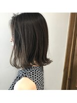 ハニー(HONEY by Chord)&nbsp;ツヤ感切りっぱなしロブ