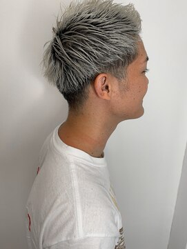 アヴァンス 光明池店(AVANCE.) ホワイトメッシュ+ジェットモヒカン