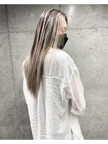 アコ(Aco)&nbsp;★ロングヘアに映えるバレイヤージュ★