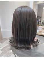 ロエネ(LOENE)&nbsp;【ルイstyle】暗めマットグリーンで艶髪に★