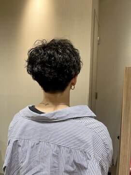 アン バンダイ(Ann BANDAI) 波巻きスパイラル×アッシュブラック