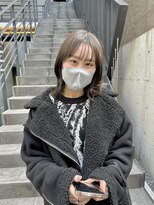 セプト 天神大名(SEPT.)&nbsp;赤み消しカラー　グレージュカラー　ミディアム　レイヤーカット