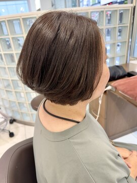 アッシュ 下北沢店(Ash) 前髪なし襟足短めショートボブ