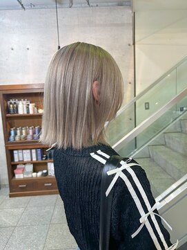 ヘアーデザイン アルエ(HAIR×design ARUE) ホワイトグレージュ