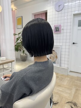 シロコウベ(shiro.kobe) 【山本晴日】layer bob 元町/三宮/神戸