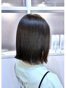 コハク(COHAQ BEAUTY AND RESORT) 外ハネボブ/ストレートボブ/切りっぱなしボブ/ナチュラル